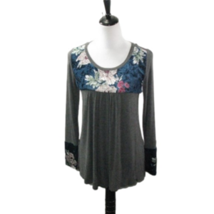 Sun & Moon Gray Boho Floral Long Sleeve Top Size Small